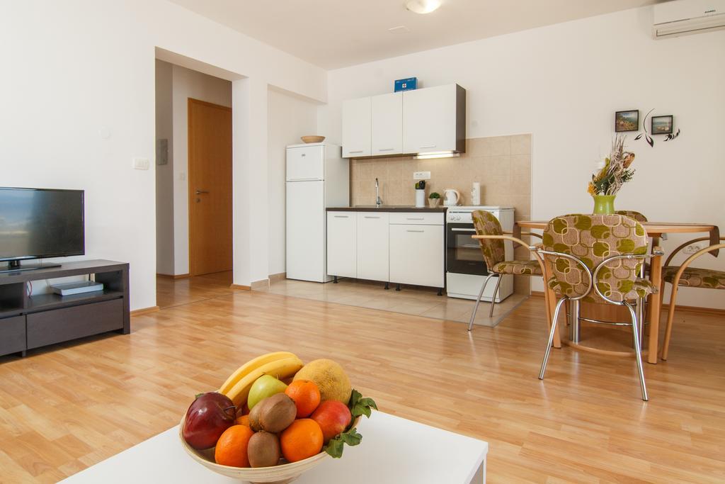 Apartments Villa Stari Koko Omis Exterior photo