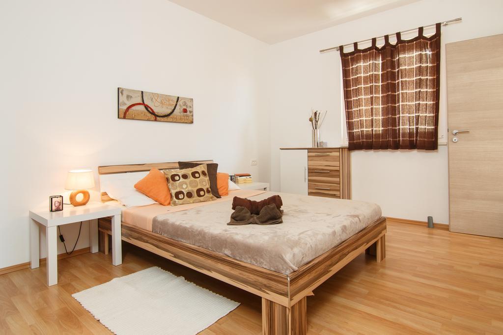 Apartments Villa Stari Koko Omis Exterior photo